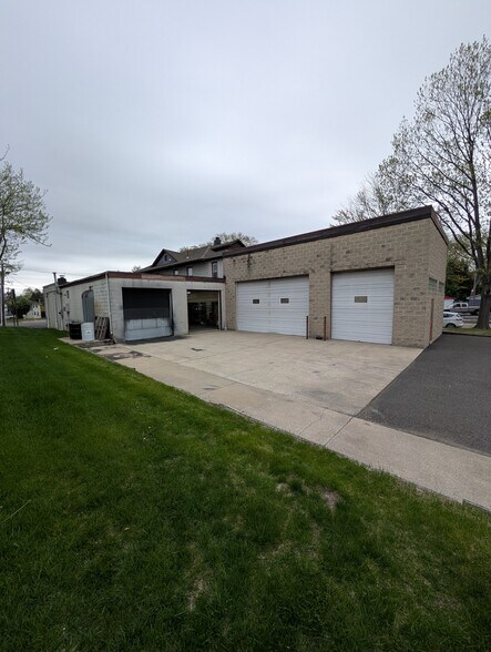 More Photos Of 158 S White Horse Pike, Audubon General Retail For Sale