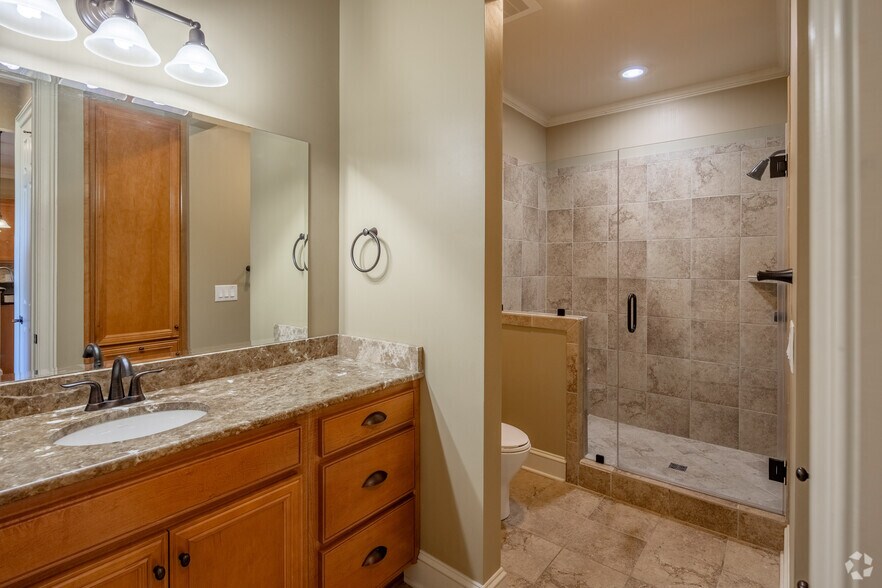 More Photos Of 820 N Thompson Ln, Murfreesboro Apartments For Sale