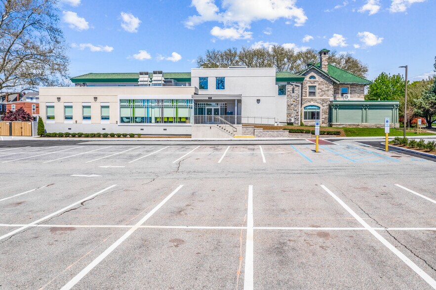 More Photos Of 1437 DeKalb St, Norristown Medical For Sale