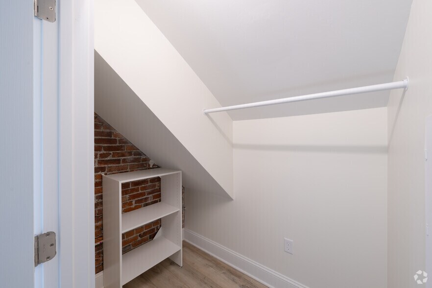 More Photos Of 204 High St, Buffalo Apartments For Sale