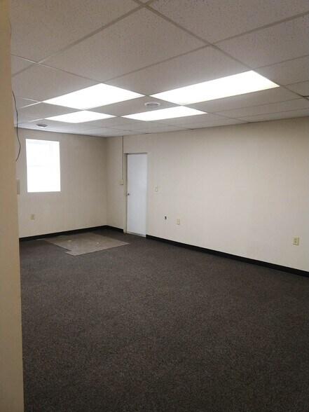 More Photos Of 54 Church St, New Milford Storefront Retail Office For Lease