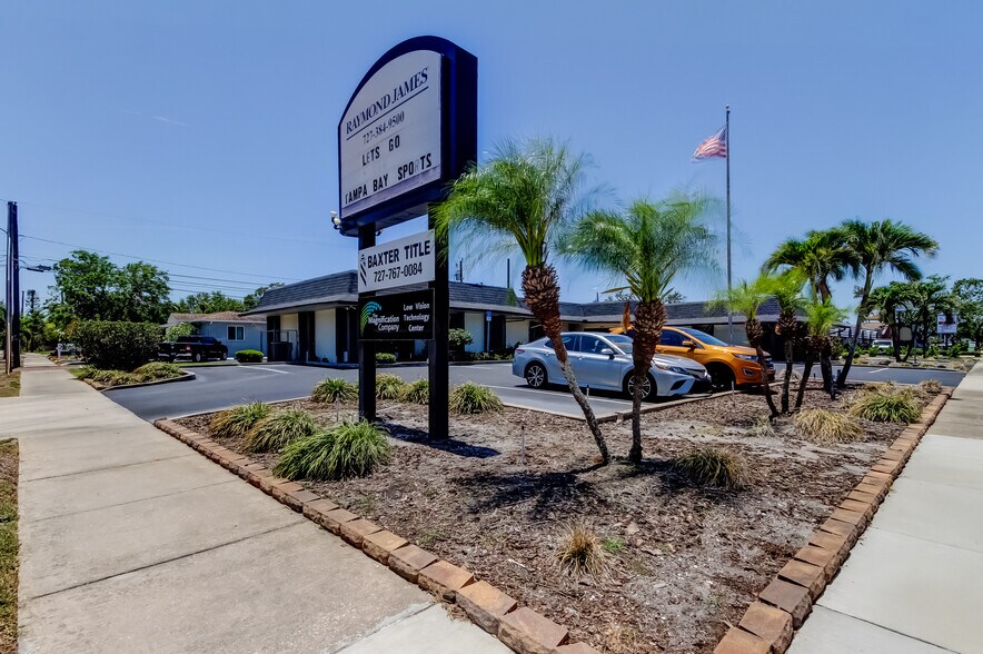 More Photos Of 6500-6514 Central Ave, Saint Petersburg Office For Sale