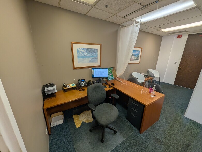 More Photos Of 1314 S king St, Honolulu Medical For Sale