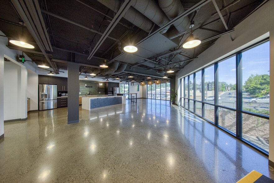 More Photos Of 373 Elm Ave, Auburn Office Residential For Sale