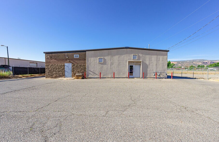 More Photos Of 743 Highway 6 & 50, Fruita Distribution For Lease