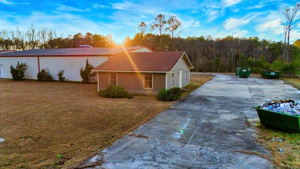 More Photos Of 94 Bama Ln, Clanton Warehouse For Sale