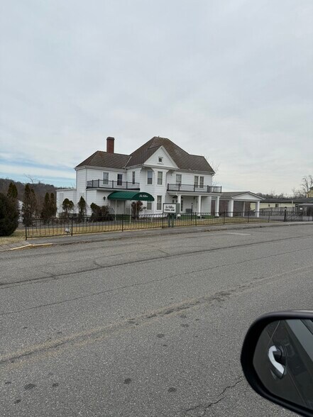 More Photos Of 1200 Grove Ave, Radford General Retail For Sale