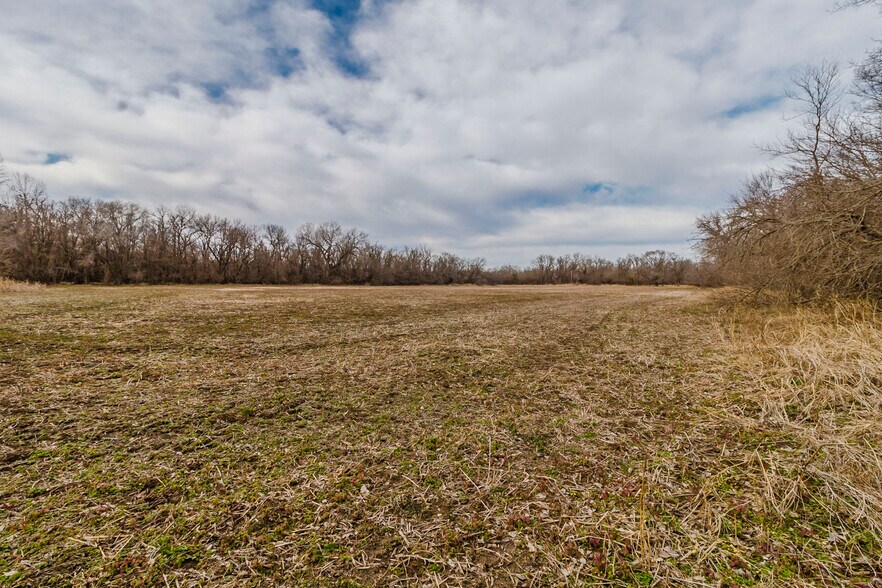 More Photos Of 79+/- Acres on 272nd Rd. Rd @ 41st Rd, Arkansas City Land For Sale