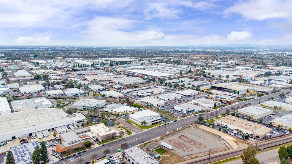 More Photos Of 1870 N Glassell St, Orange Manufacturing For Lease