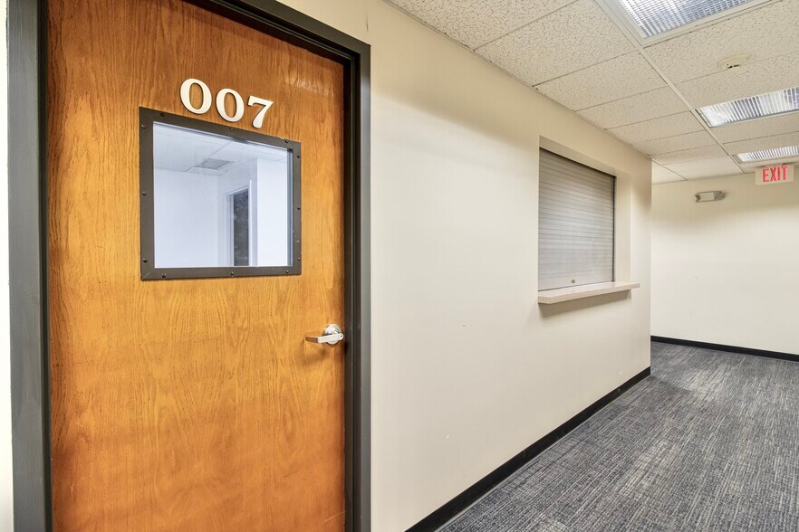 More Photos Of 9041 Magnolia Ave, Riverside Medical For Sale