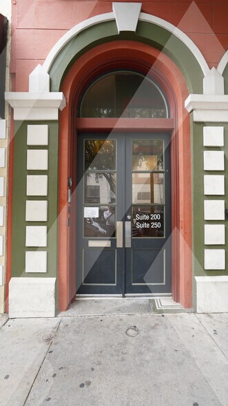 More Photos Of 912 Prairie St, Houston Office For Lease