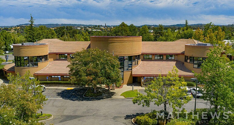 More Photos Of 11985 Heritage Oak Pl, Auburn Office For Lease