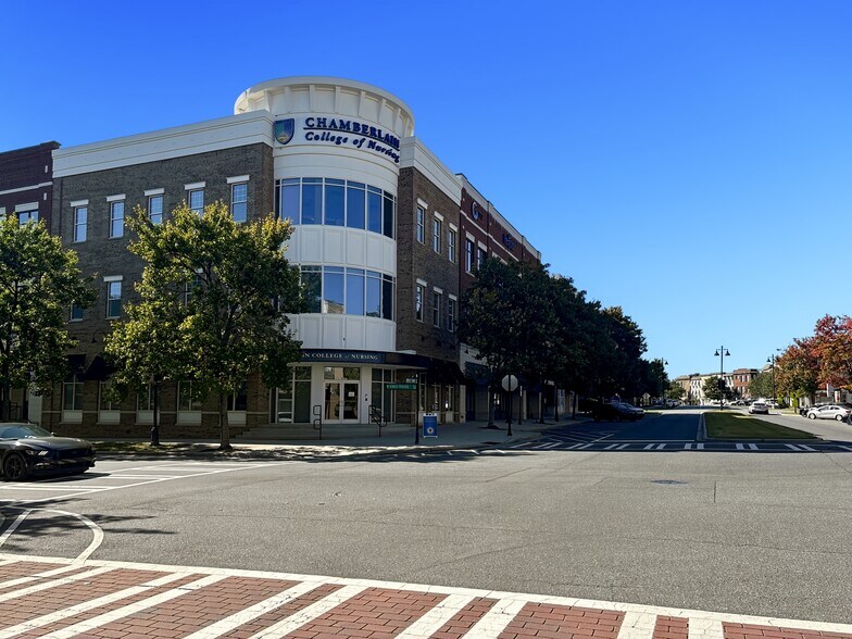 More Photos Of 2015 Ayrsley Town Blvd, Charlotte Coworking Space