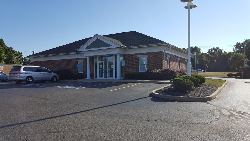 More Photos Of 1492-1540 Canton Rd, Akron Unknown For Lease