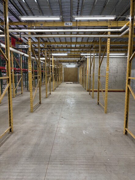 More Photos Of 1042-1050 W Swanzey Rd, Swanzey Warehouse For Sale