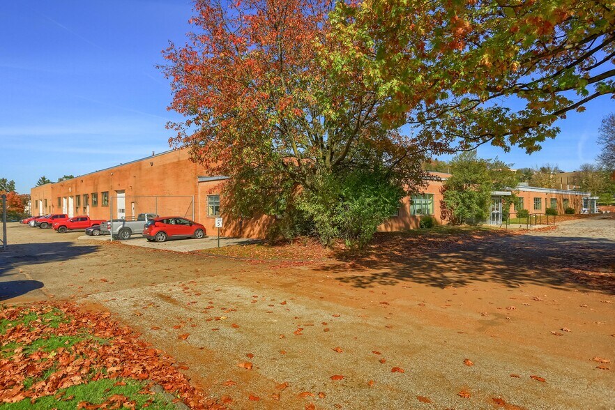 More Photos Of 150 Gamma Dr, Pittsburgh Light Manufacturing For Sale