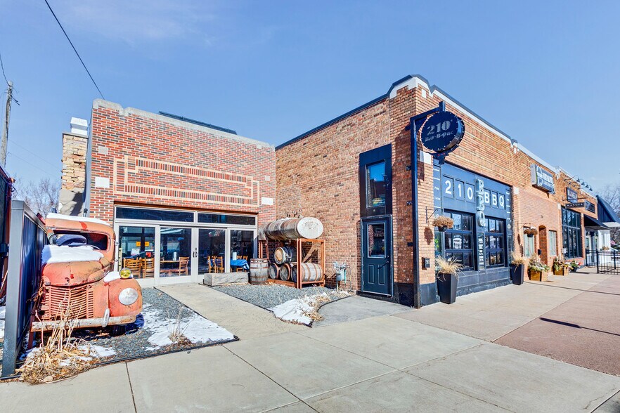 More Photos Of 328 5th Ave N, Bayport Restaurant For Sale