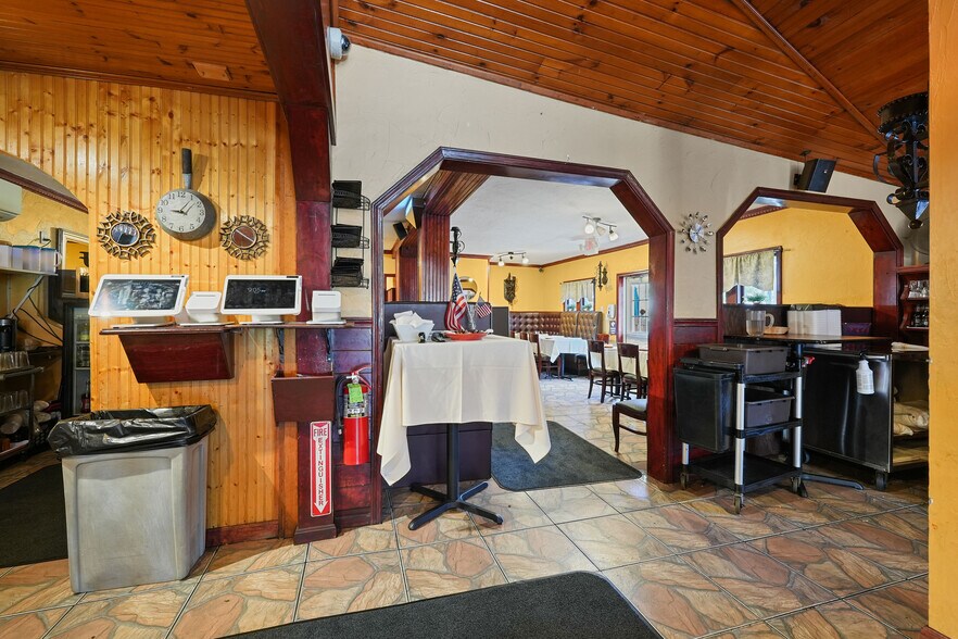 More Photos Of 569 Winthrop St, Rehoboth General Retail For Sale