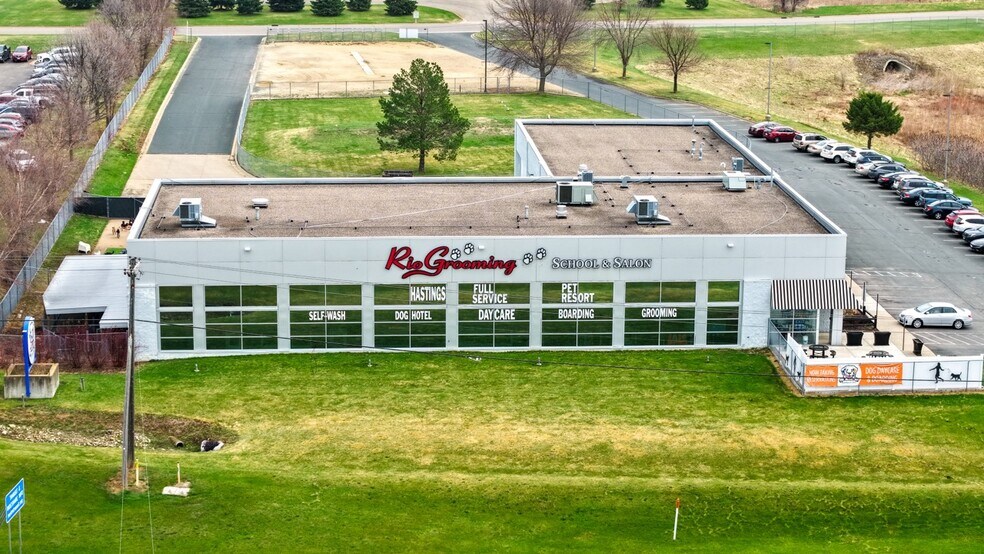 Primary Photo Of 12260 S Margo Ave, Hastings Showroom For Sale