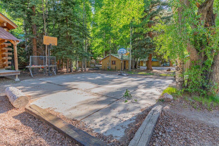 More Photos Of 860 County Road 142, Lake City Hotel For Sale