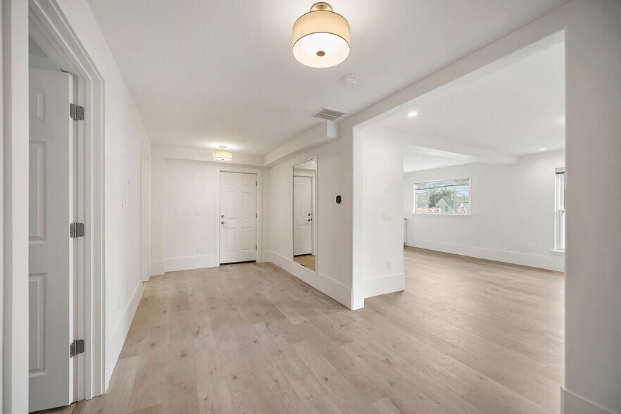 More Photos Of 1501 W Colorado Ave, Colorado Springs Storefront Retail Residential For Sale