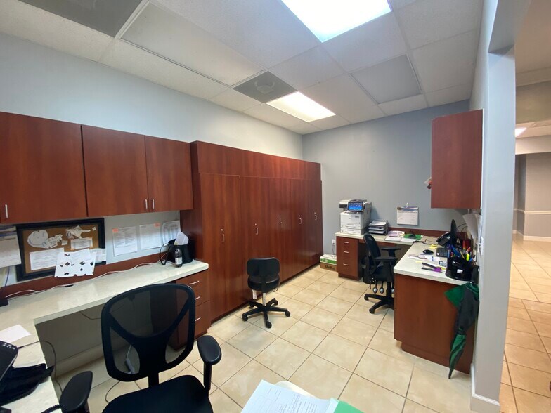 More Photos Of 3531 S Town Center Blvd, Sugar Land Medical For Lease