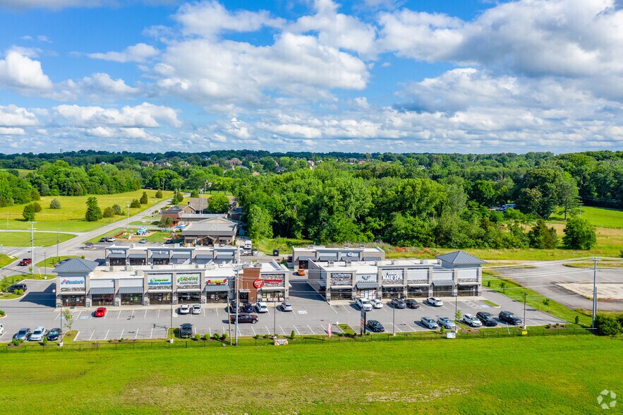 More Photos Of 588 Fire Station Rd, Clarksville Unknown For Lease