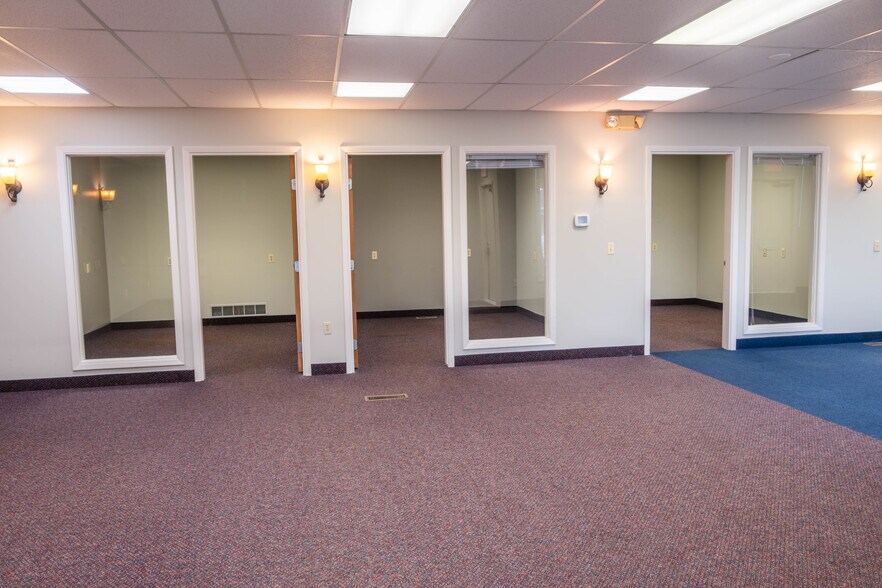 More Photos Of 59 D Monroe Ave, Pittsford Medical For Lease