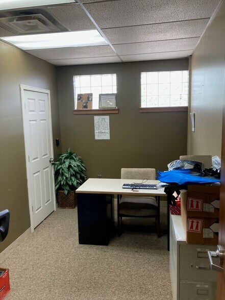 More Photos Of 8388 Dow Cir, Strongsville Warehouse For Sale