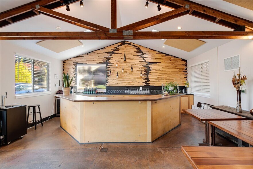 More Photos Of 32230 NE Old Parrett Mountain Rd, Newberg Specialty For Sale