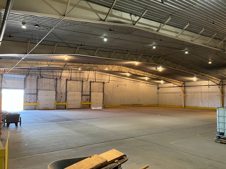 More Photos Of 9615 Broadway Blvd SW, Albuquerque Warehouse For Sale