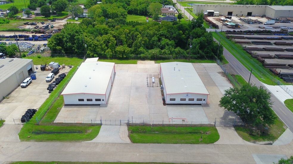 More Photos Of 14702 Jersey Shore Dr, Houston Warehouse For Lease