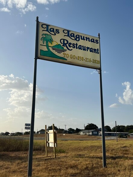 More Photos Of 8453 US Highway 181 N, Floresville Restaurant For Sale