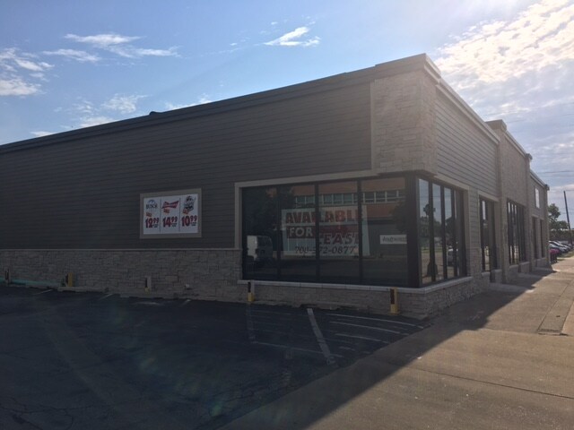 More Photos Of 150 E Station St, Kankakee Restaurant For Lease