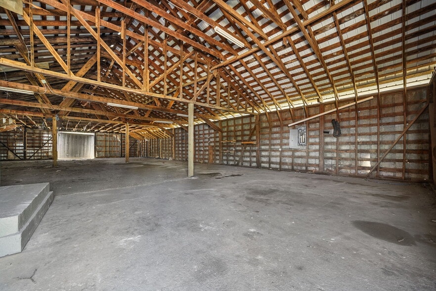 More Photos Of 243 Old Highway 5 S, Ellijay Loft Creative Space For Sale