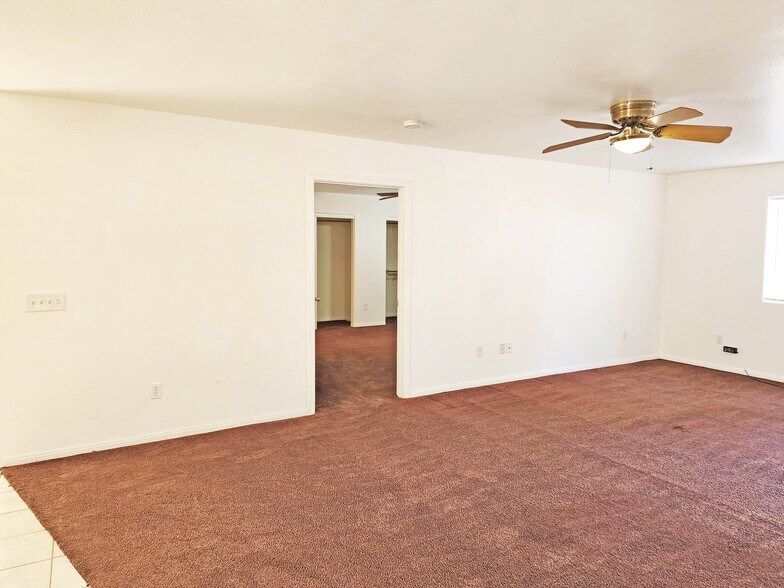 More Photos Of 1951 Teepee Rd, Pahrump Apartments For Sale