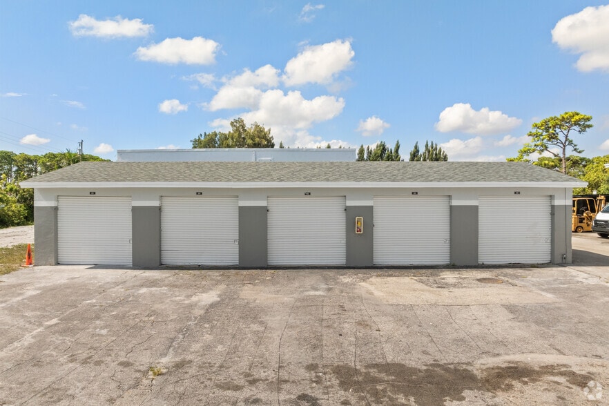 More Photos Of 5000 Lake Worth Rd, Lake Worth Warehouse For Lease