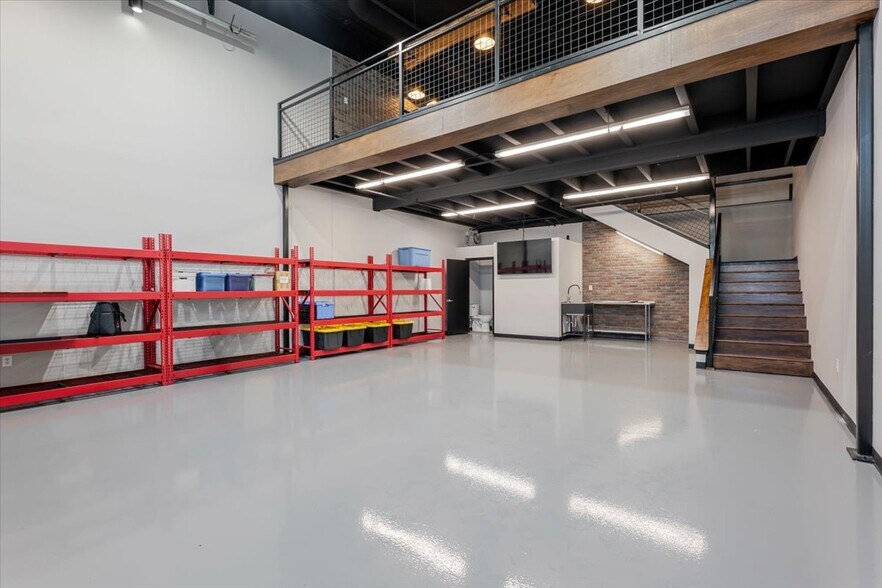 More Photos Of 1725 N Highway 377, Roanoke Industrial For Sale