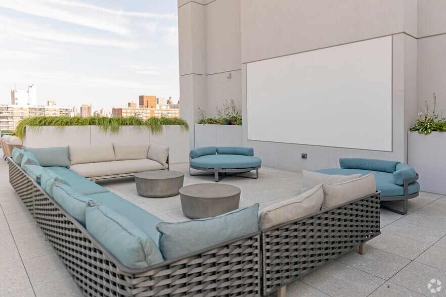 More Photos Of 2551-2555 Broadway, New York Apartments For Lease