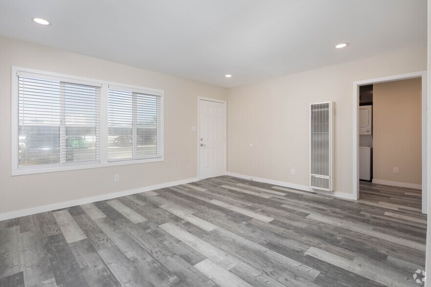 More Photos Of 19131-19161 Delaware St, Huntington Beach Apartments For Sale