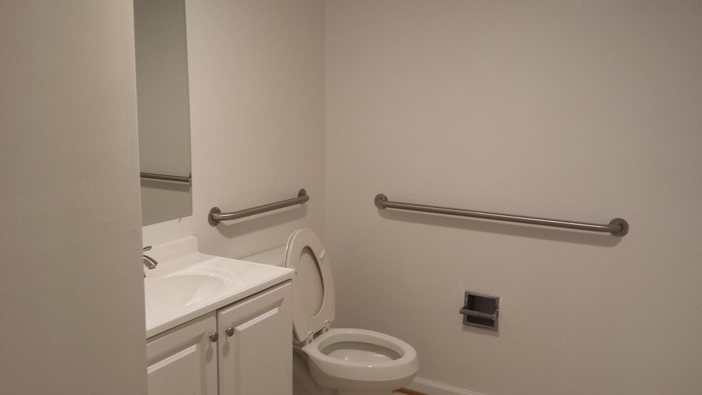 More Photos Of 10560 Main St, Fairfax Office For Lease