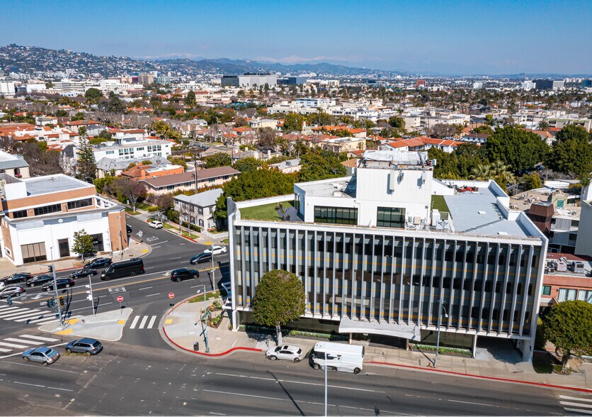 More Photos Of 400 S Beverly Dr, Beverly Hills Office For Lease