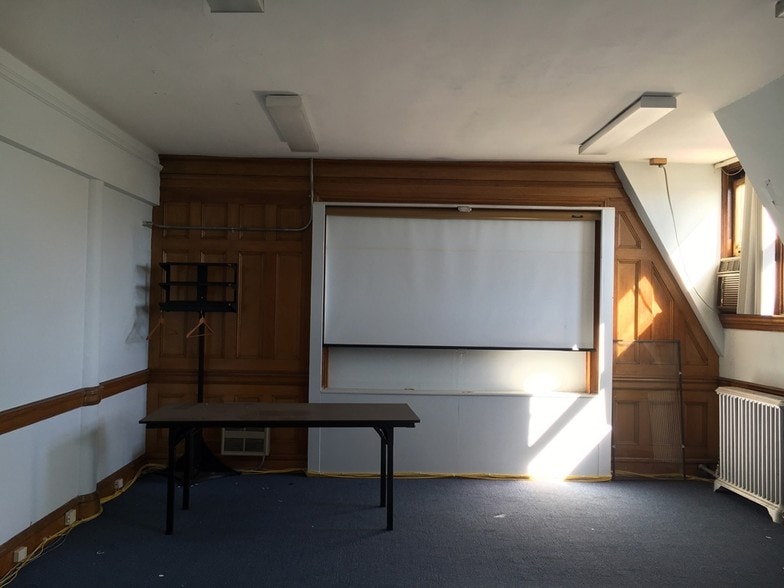 More Photos Of 4 Broadway, Norwich Office For Sale