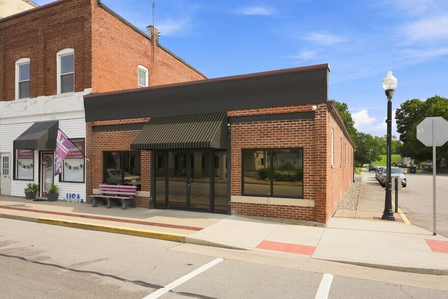 More Photos Of 197 E Morse St, Markle Office For Sale