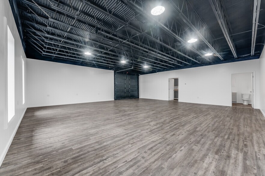 More Photos Of 417 Holland Ave, Morgantown Storefront Retail Office For Lease