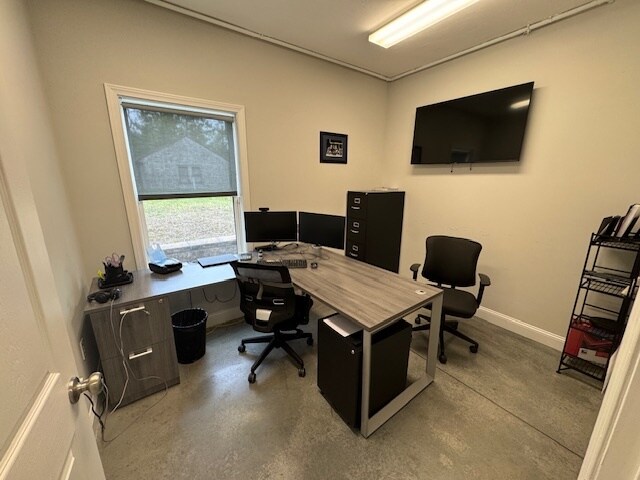 More Photos Of 685 South St, Wrentham Unknown For Lease