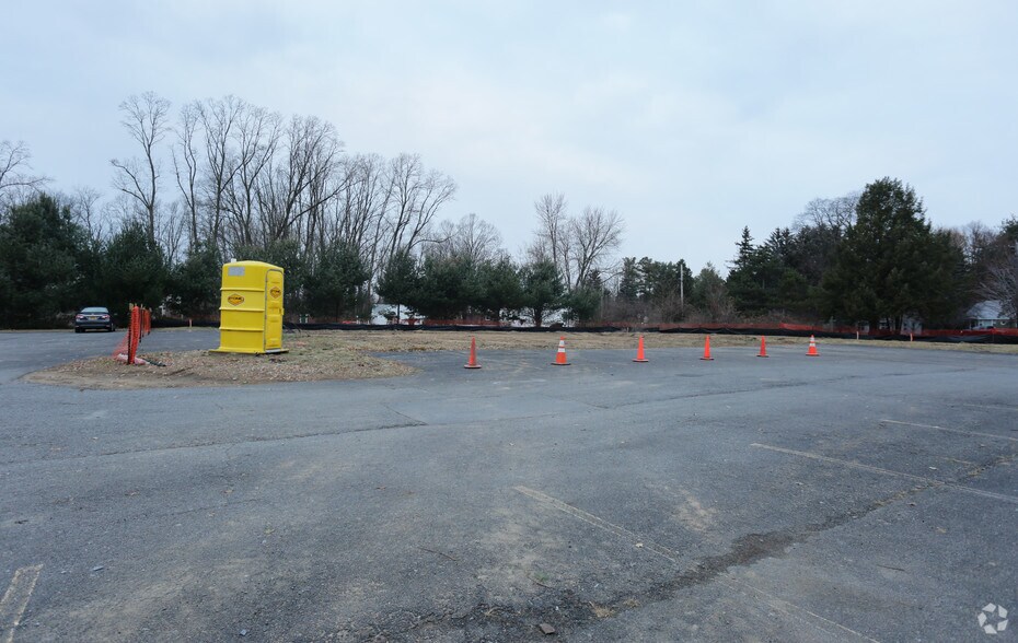More Photos Of 954 Route 146, Clifton Park Office For Lease