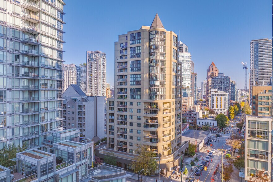 More Photos Of 789 Drake St, Vancouver Apartments For Sale