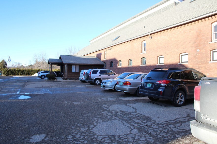Primary Photo Of 162 Hegeman Ave, Colchester Medical For Lease