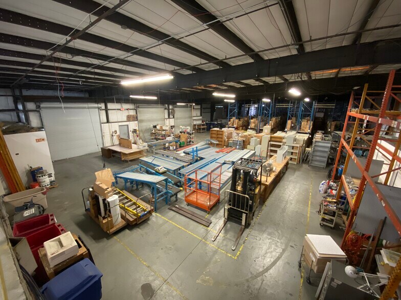 More Photos Of 4514 19th Street Ct E, Bradenton Manufacturing For Sale